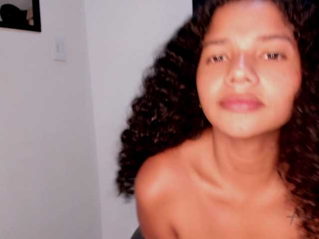NinaCollinss live cam on BongaCams