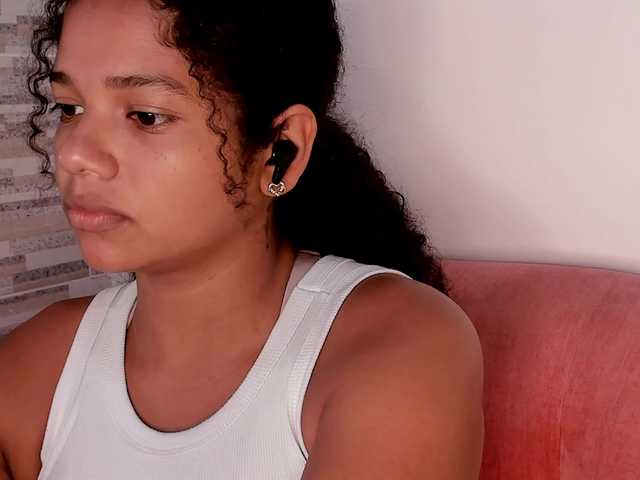 NinaCollinss live cam on BongaCams