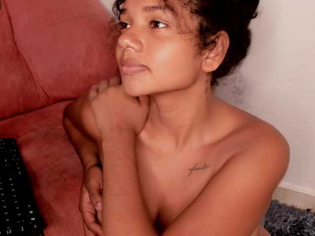 NinaCollinss live cam on BongaCams