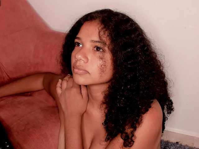 NinaCollinss live cam on BongaCams