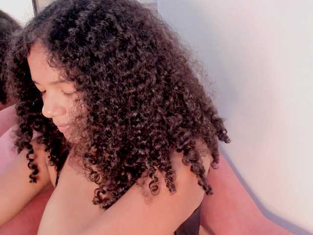 NinaCollinss live cam on BongaCams