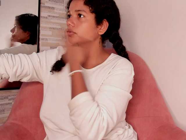 NinaCollinss live cam on BongaCams