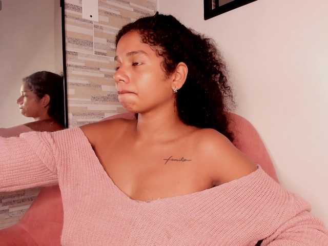 NinaCollinss live cam on BongaCams