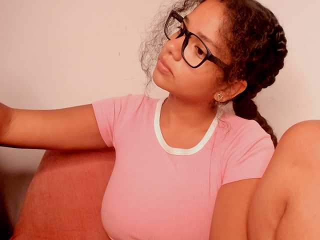 NinaCollinss live cam on BongaCams