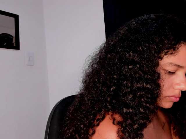 NinaCollinss live cam on BongaCams
