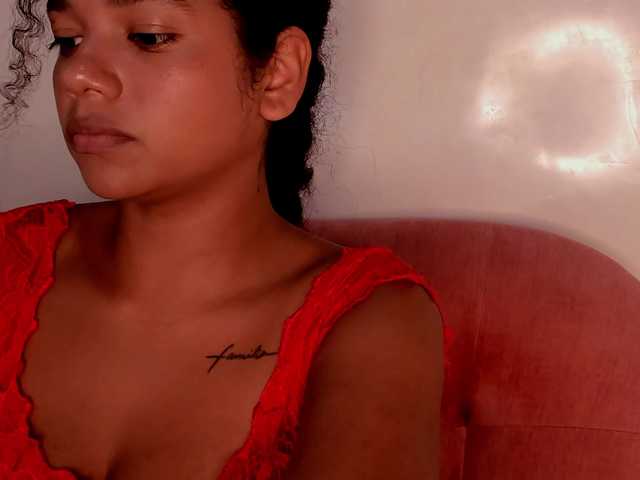 NinaCollinss live cam on BongaCams