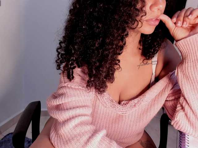 NinaCollinss live cam on BongaCams