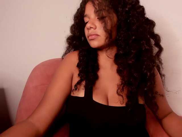 NinaCollinss live cam on BongaCams