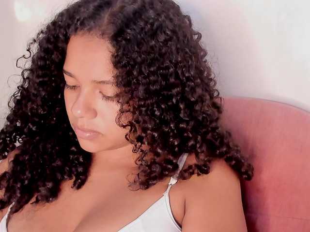 NinaCollinss live cam on BongaCams