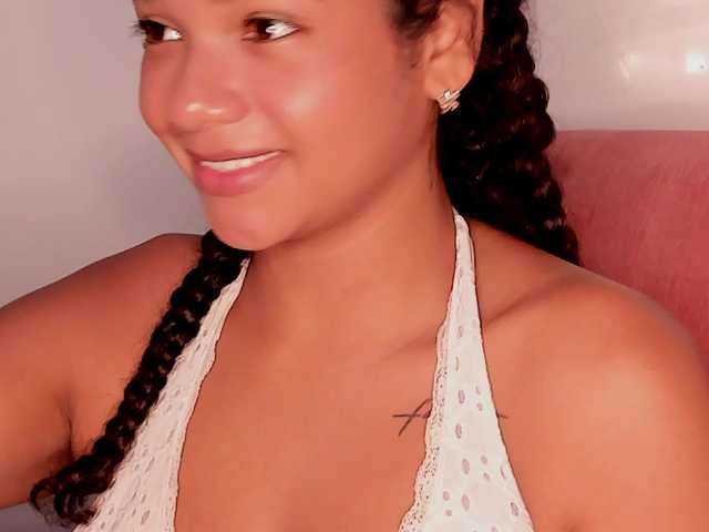 NinaCollinss live cam on BongaCams