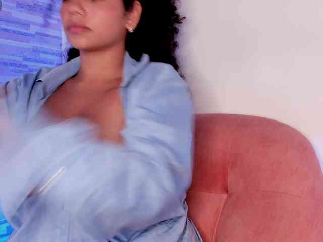 NinaCollinss webcam