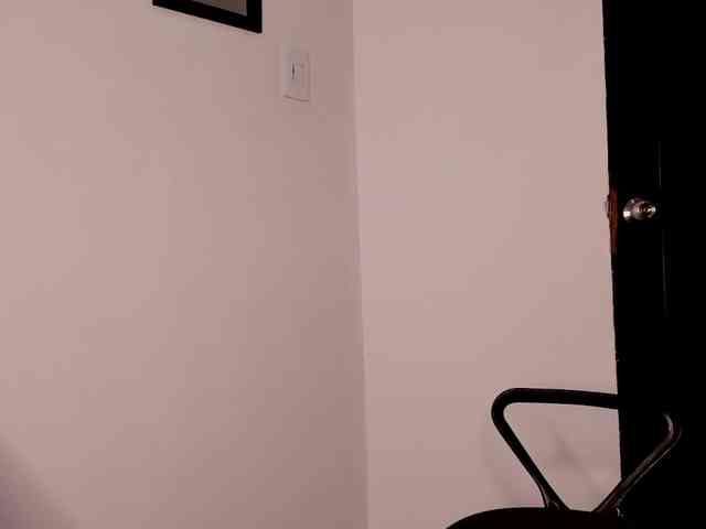 NinaCollinss webcam