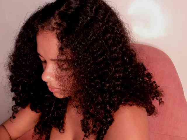 NinaCollinss webcam