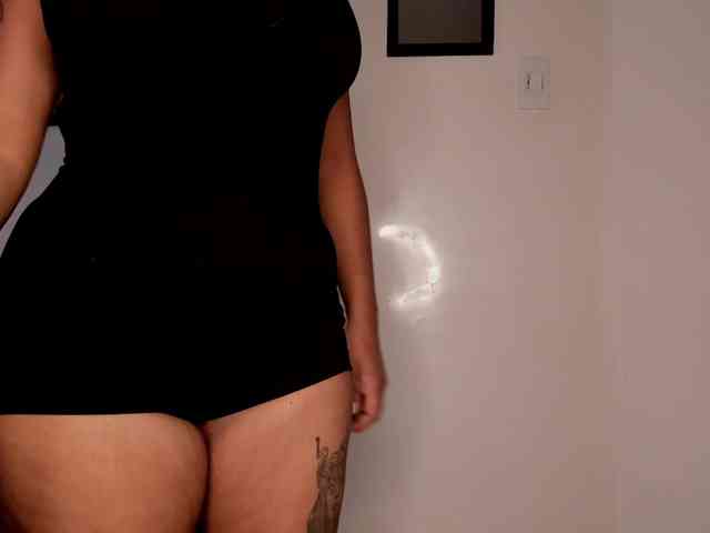 NinaCollinss webcam