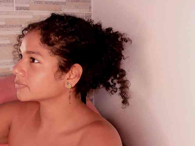 NinaCollinss webcam