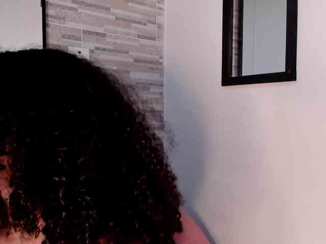 NinaCollinss webcam