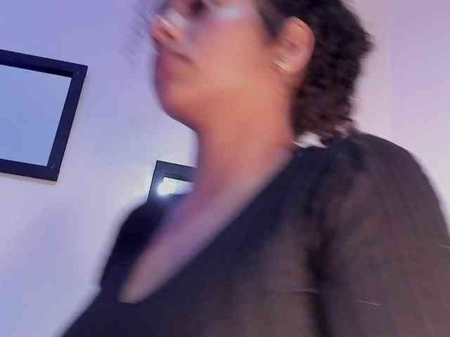 NinaCollinss webcam