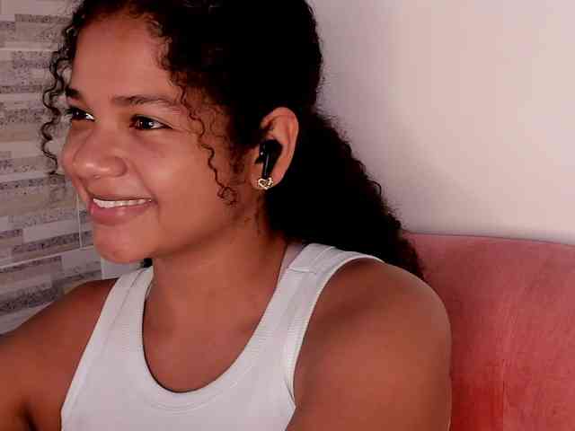NinaCollinss webcam