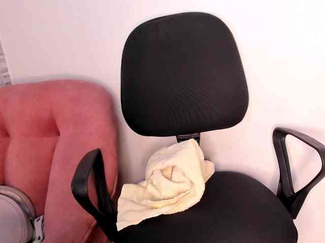 NinaCollinss webcam