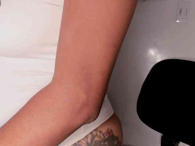 NinaCollinss webcam