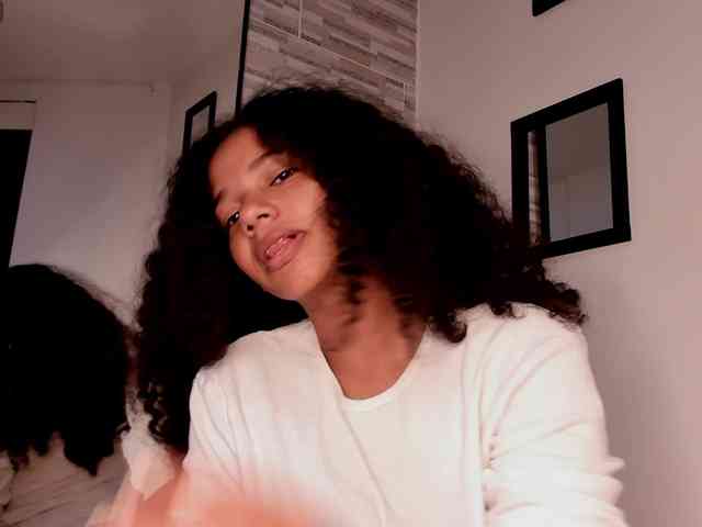 NinaCollinss webcam