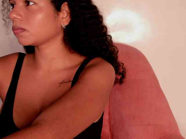 NinaCollinss webcam