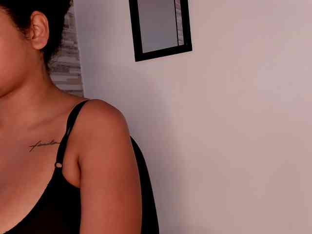 NinaCollinss webcam