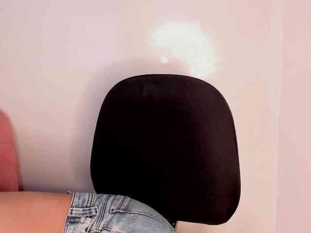 NinaCollinss webcam