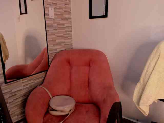 NinaCollinss webcam
