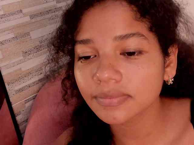 NinaCollinss webcam