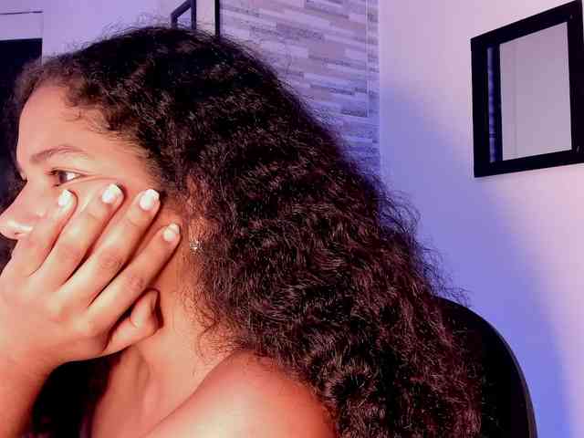 NinaCollinss webcam