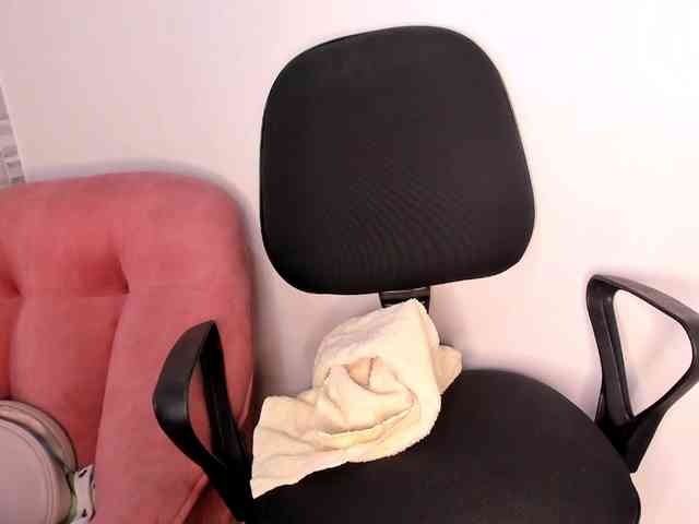 NinaCollinss webcam