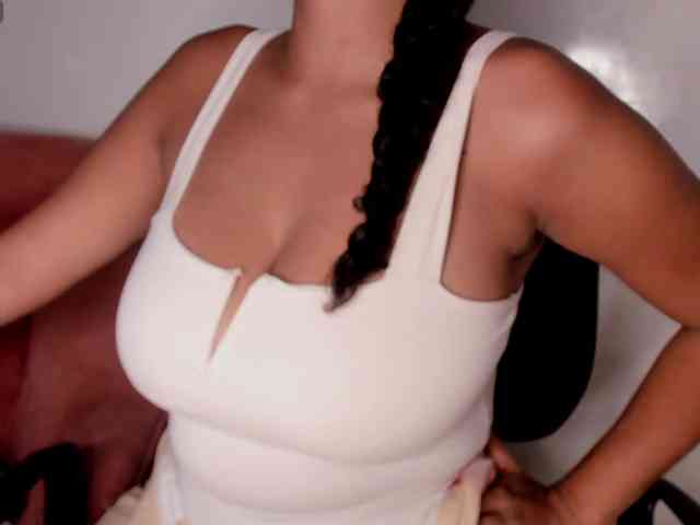 NinaCollinss webcam