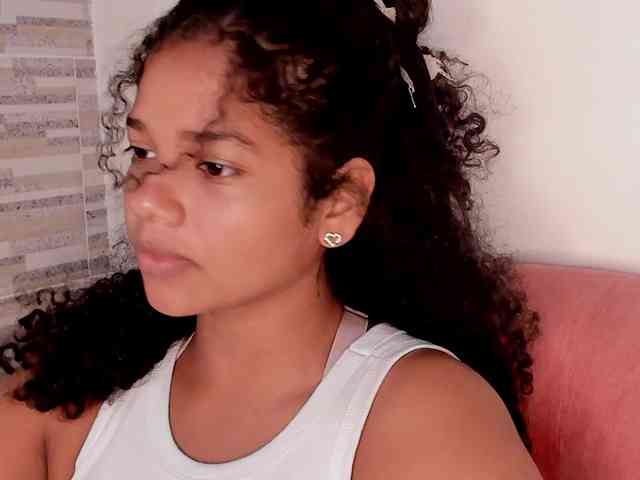 NinaCollinss webcam