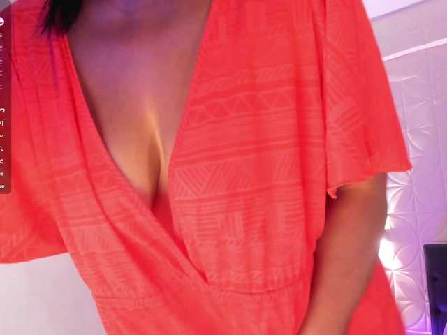 Emilly's BongaCams show and profile