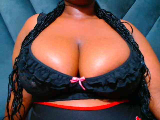 CURVEBABY webcam