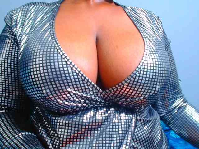 CURVEBABY webcam