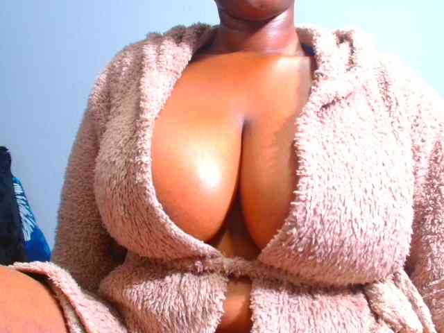 CURVEBABY webcam