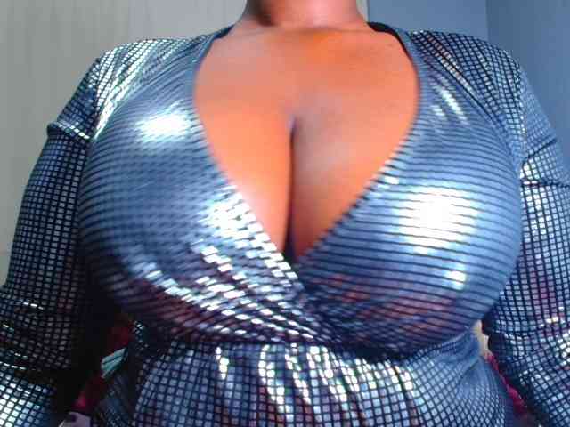 CURVEBABY webcam