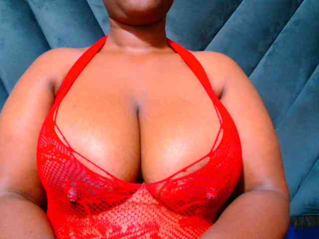 CURVEBABY webcam