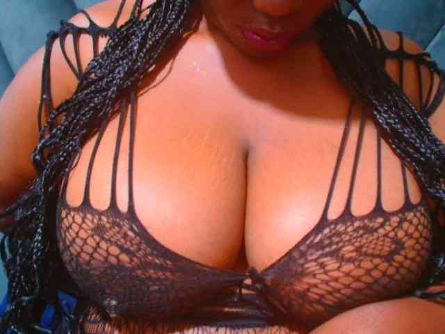 CURVEBABY webcam