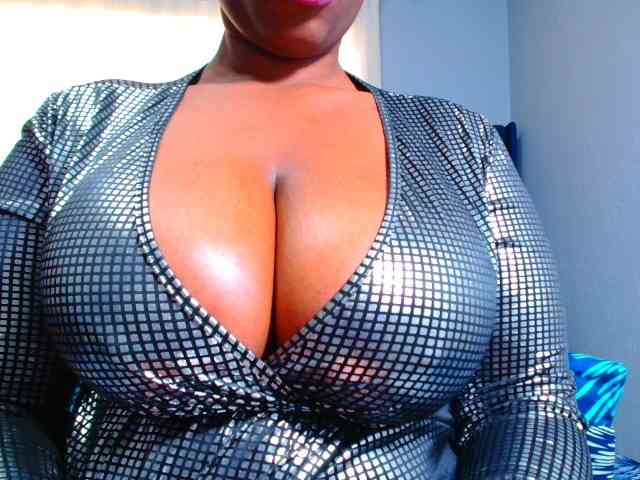 CURVEBABY webcam