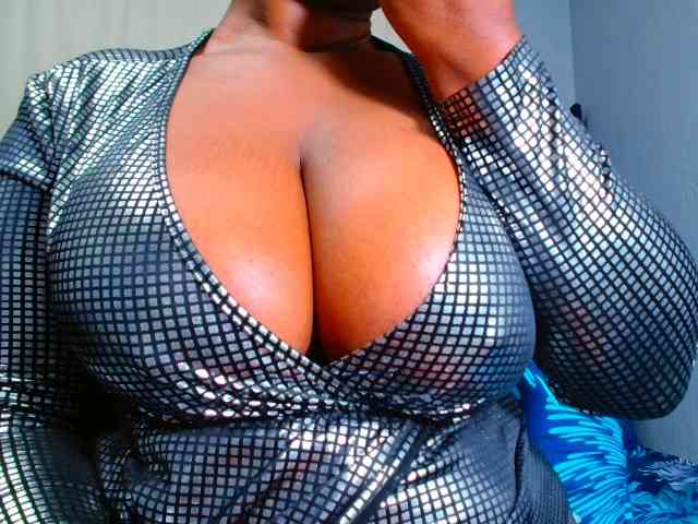 CURVEBABY webcam