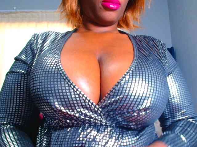 CURVEBABY webcam