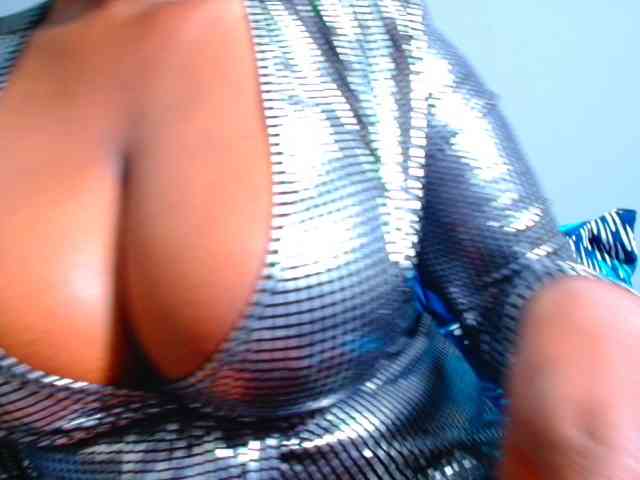 CURVEBABY webcam