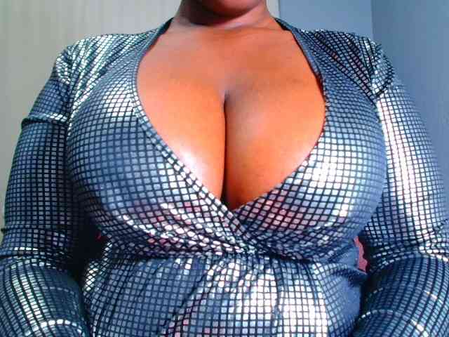 CURVEBABY webcam