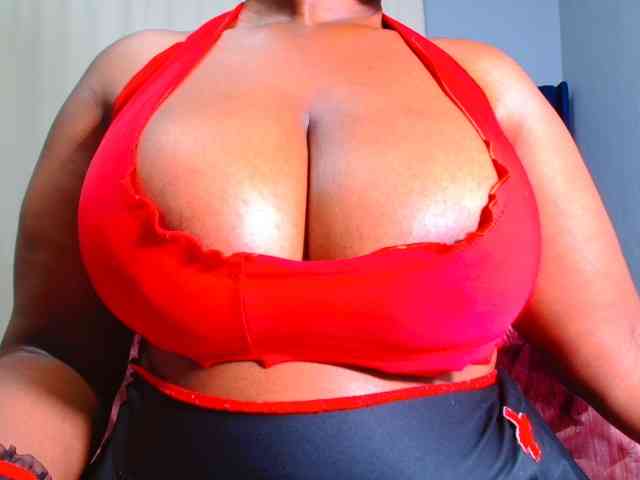CURVEBABY webcam