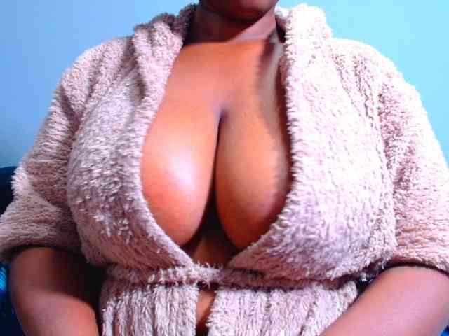 CURVEBABY webcam