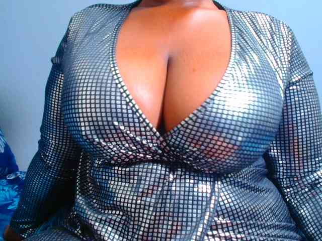 CURVEBABY webcam