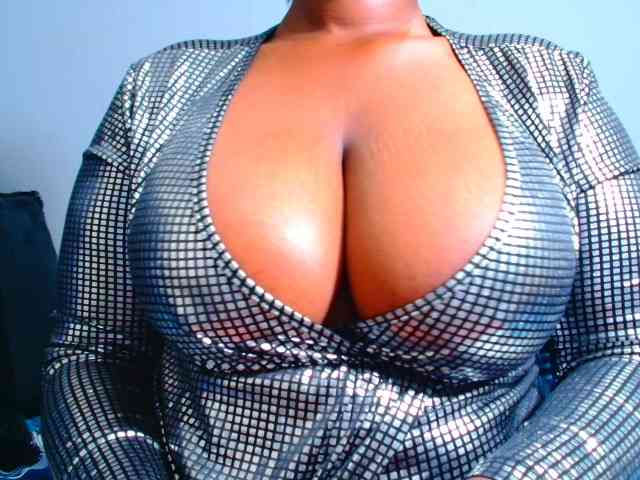 CURVEBABY webcam